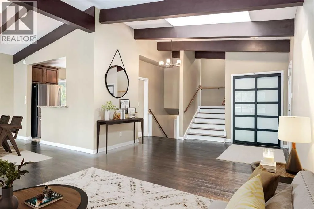 House for rent: 911 80 Avenue Sw, Calgary, Alberta T2V 0V4