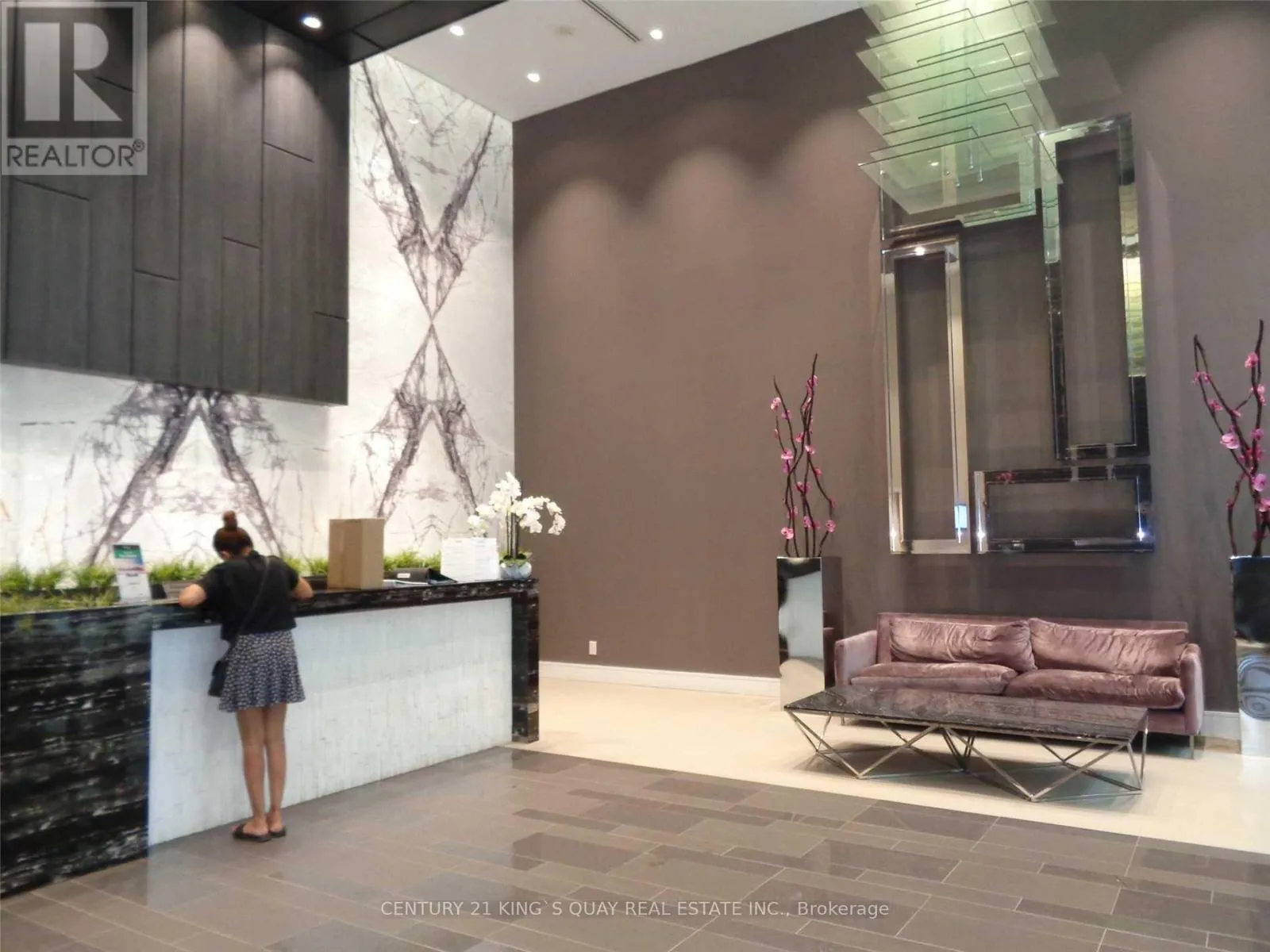 Apartment for rent: 911 - 9205 Yonge Street, Richmond Hill, Ontario L4C 1V5