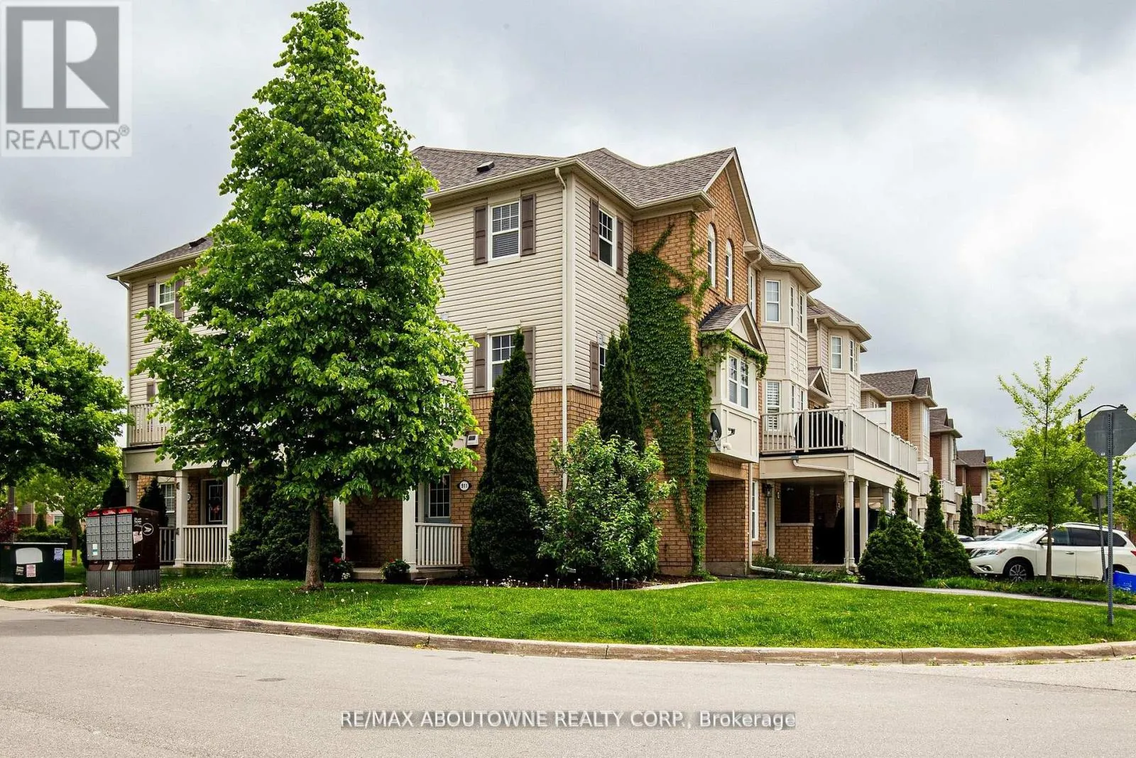 Row / Townhouse for rent: 911 Deverell Place, Milton, Ontario L9T 0M2