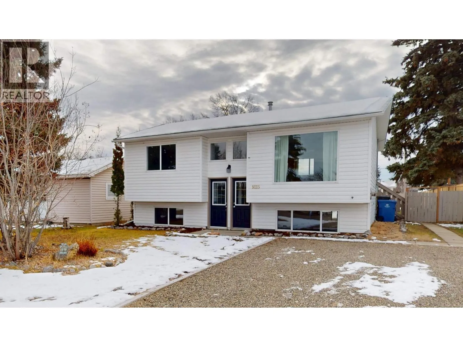 House for rent: 9115 105 Avenue, Fort St. John, British Columbia V1J 2L5