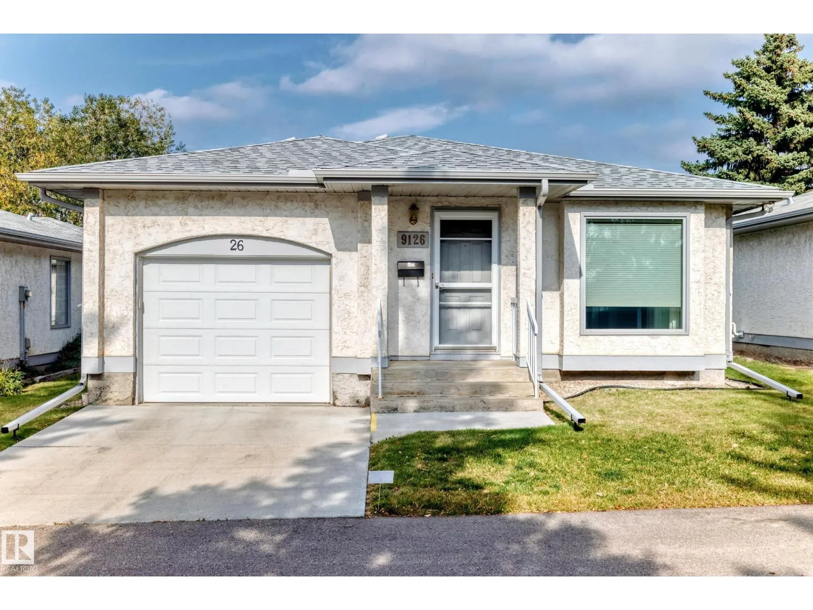 House for rent: 9126 Garden Rd, St. Albert, Alberta T8N 5N3