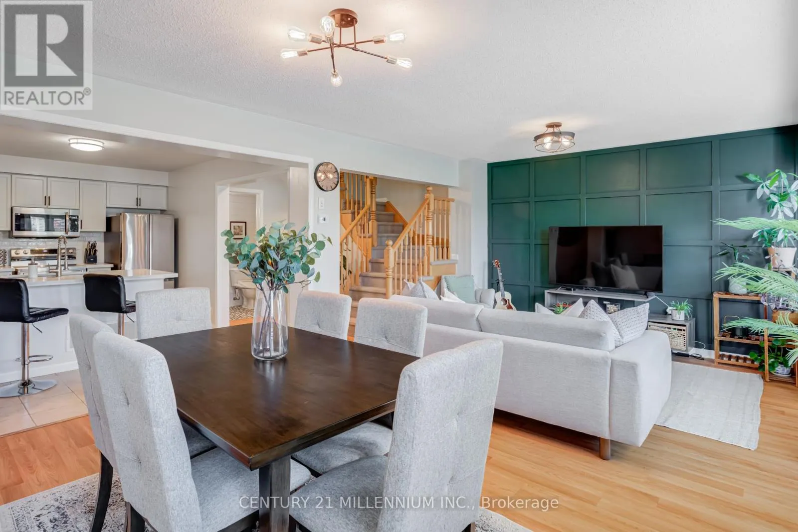 Row / Townhouse for rent: 914 Ambroise Crescent, Milton, Ontario L9T 0M2