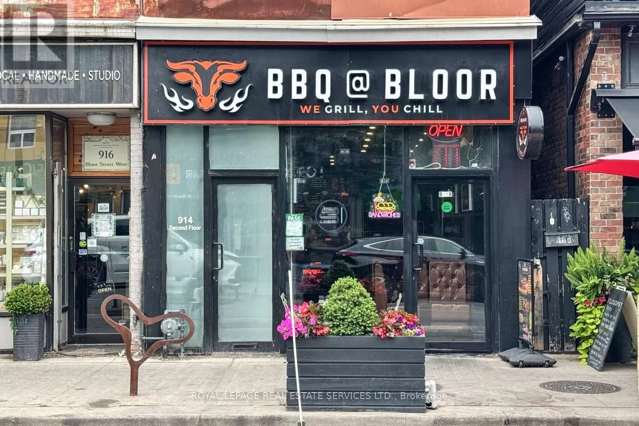 914 Bloor Street W, Toronto, Ontario M6H 1L1