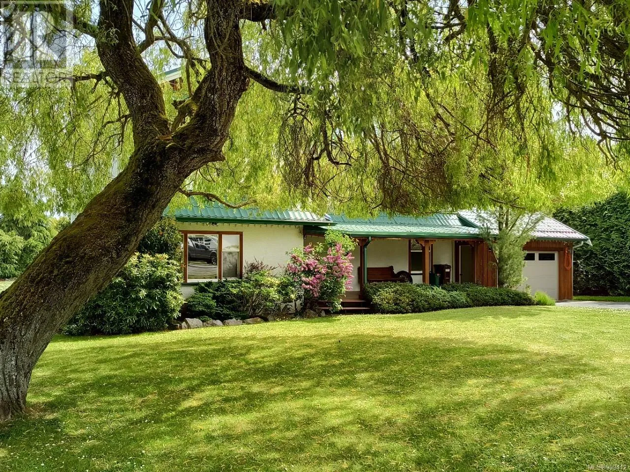 9159 East Saanich Rd, North Saanich, British Columbia V8L 0H6