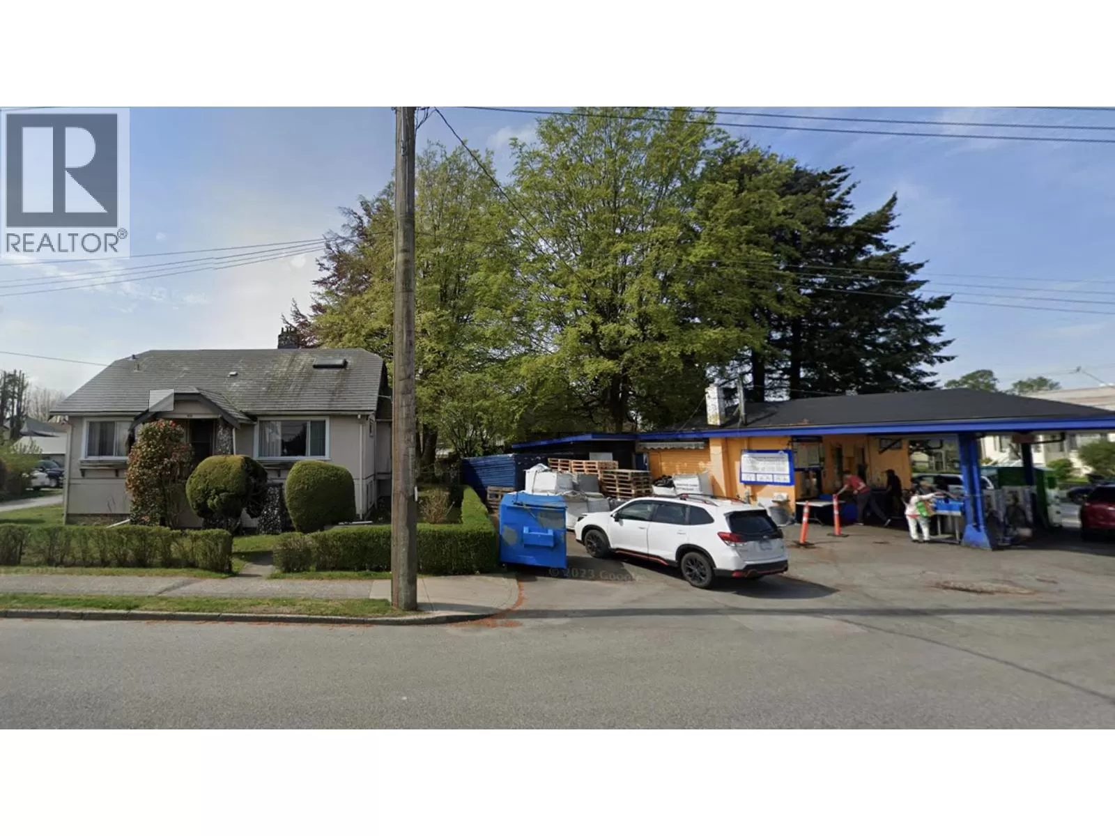 916 Eighth Street, New Westminster, British Columbia V3M 3T2