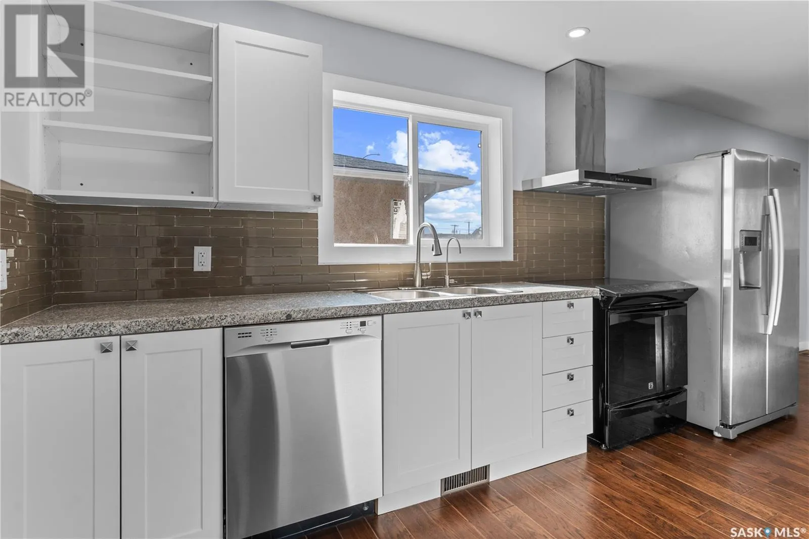 House for rent: 917 Dewdney Avenue E, Regina, Saskatchewan S4N 0C7