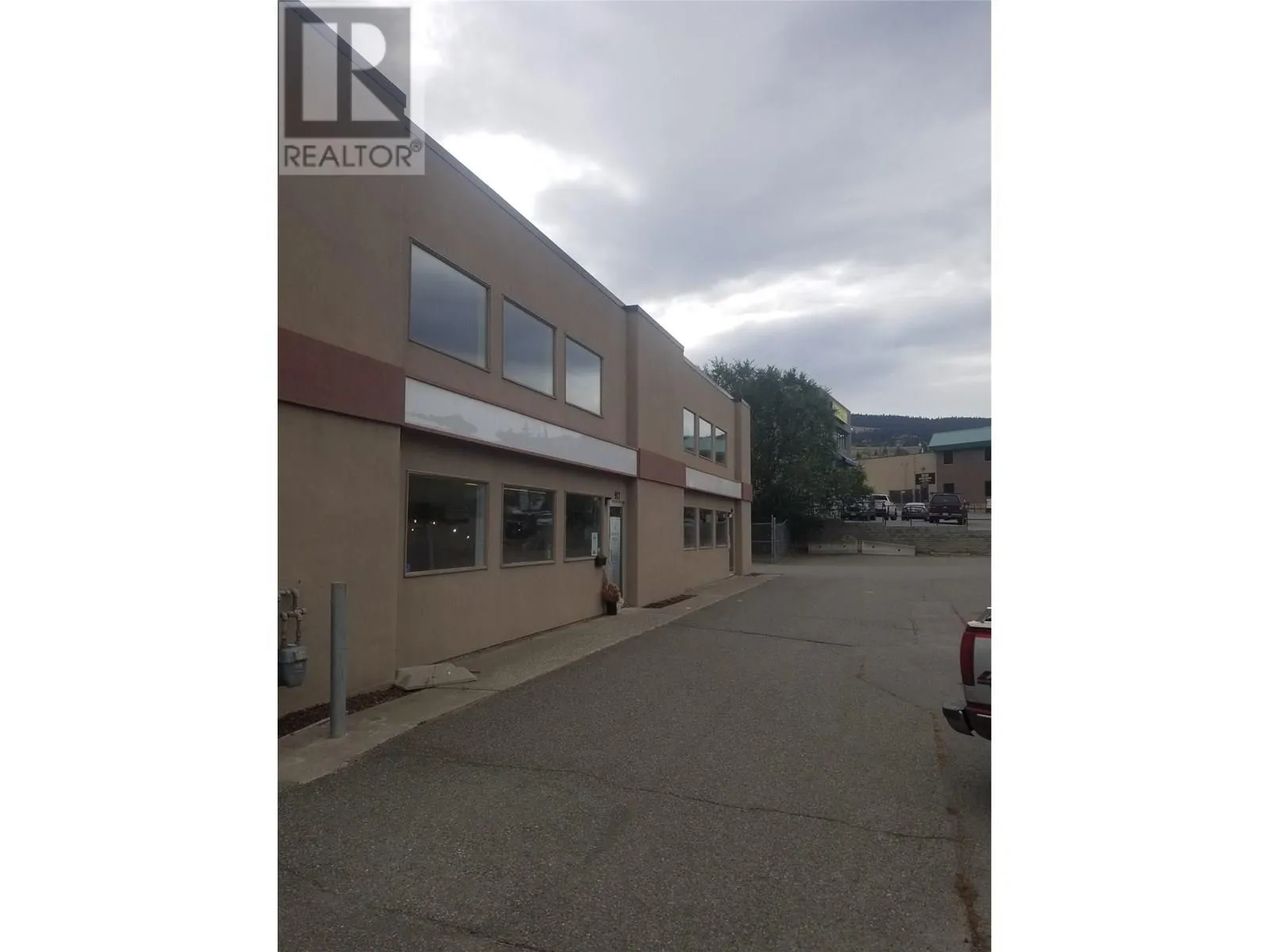 Other for rent: 917 Laval Crescent, Kamloops, British Columbia V2H 1T7