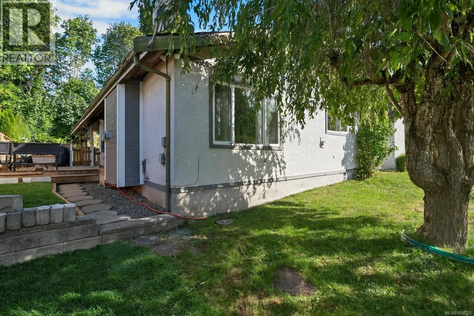 House for rent: 919 Hemlock St, Campbell River, British Columbia V9W 3E2