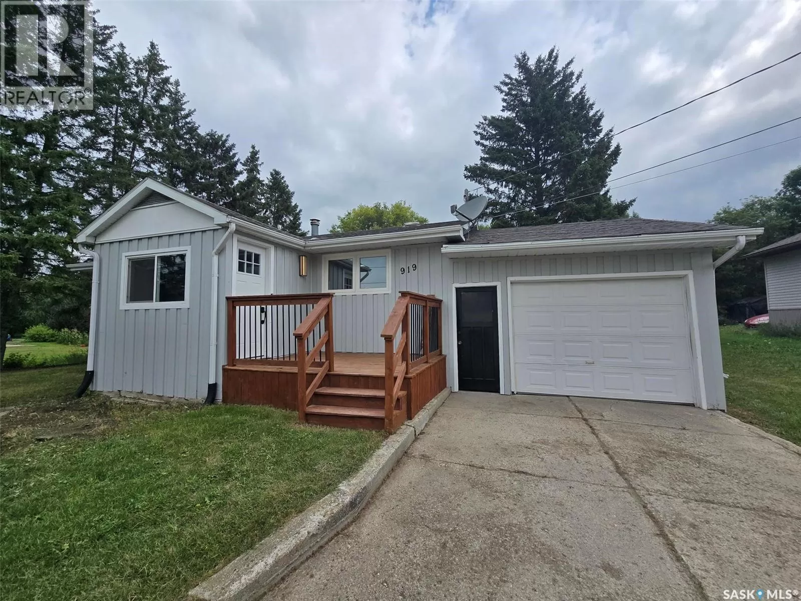 House for rent: 919 Southesk Street, Whitewood, Saskatchewan S0G 5C0