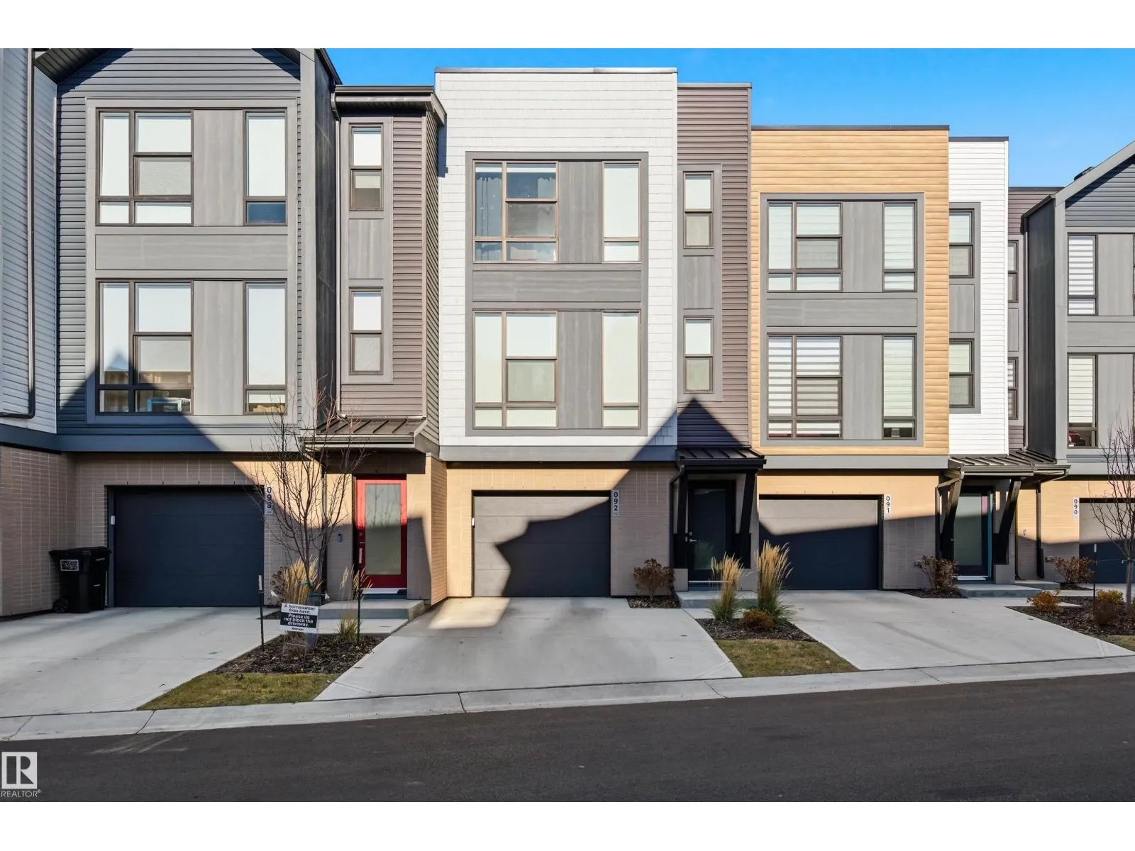 Row / Townhouse for rent: #92 1304 Rutherford Rd Rd Sw, Edmonton, Alberta T6W 0B4