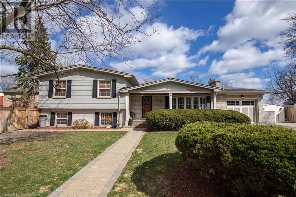 House for rent: 92 Auchmar Road, Hamilton, Ontario L9C 1C5