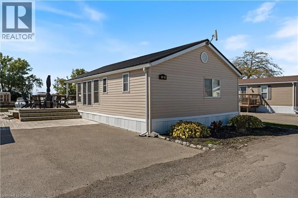 Mobile Home for rent: 92 Clubhouse Road Unit# 16, Turkey Point, Ontario N0E 1T0