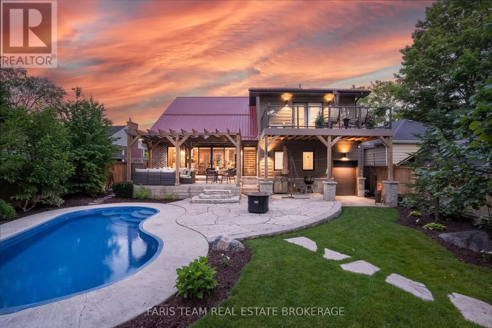 House for rent: 92 Nelson Street, Barrie, Ontario L4M 4K5