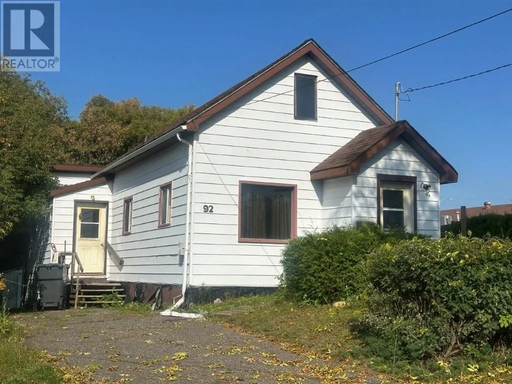 92 Windemere Ave S, Thunder Bay, Ontario P7B 4M3