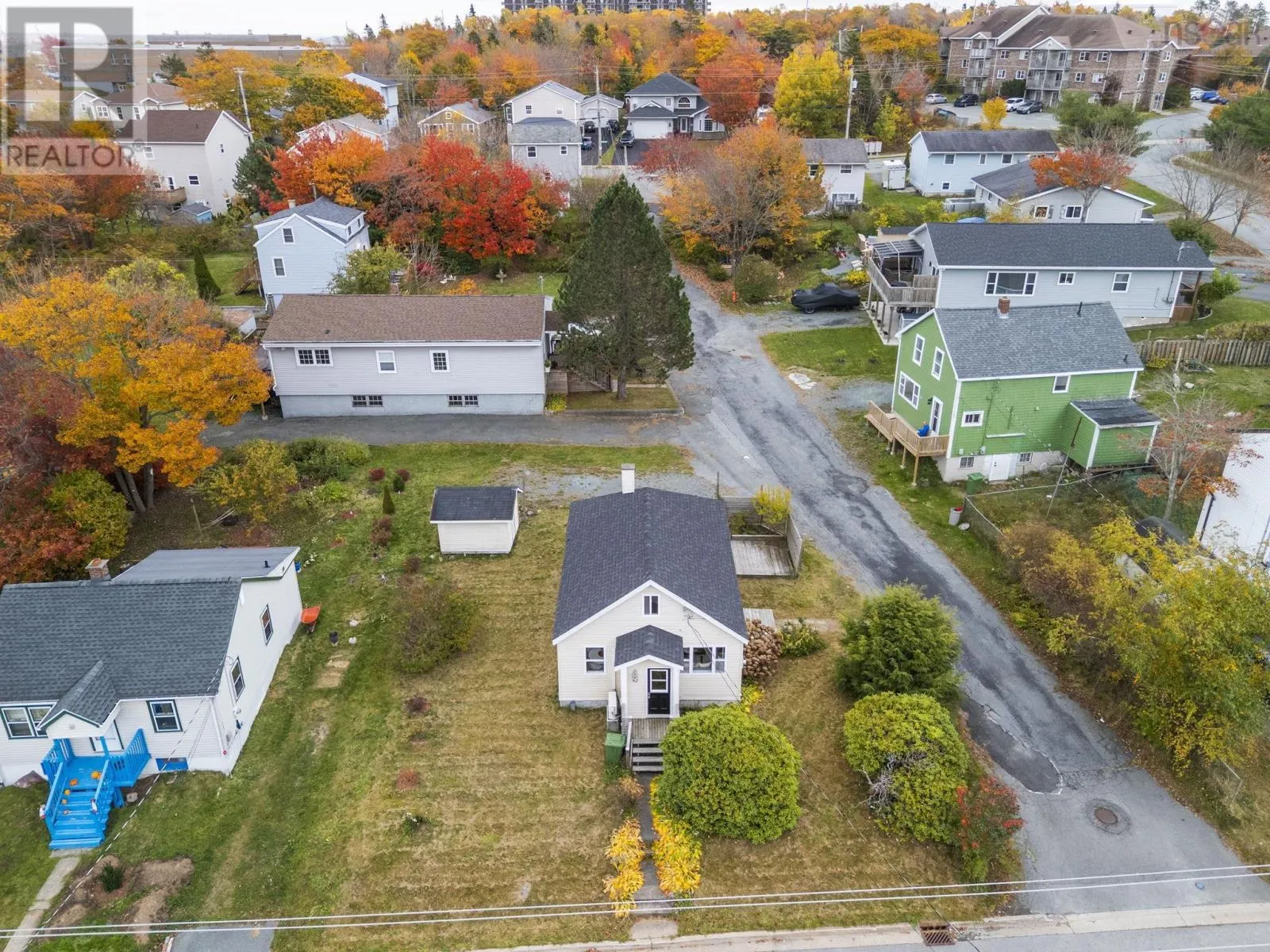 House for rent: 92 Withrod Drive, Halifax, Nova Scotia B3N 1B7