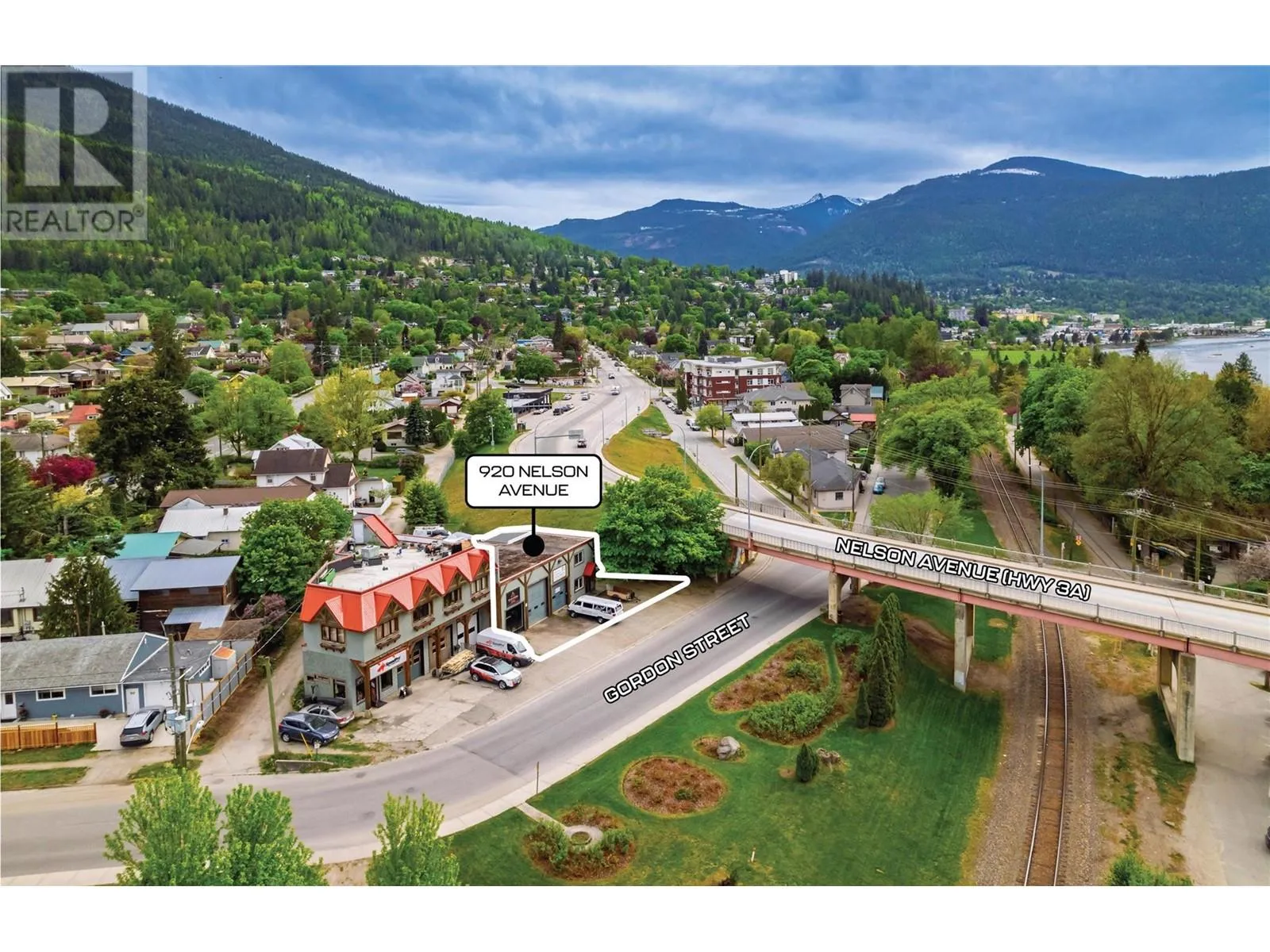 Residential Commercial Mix for rent: 920 Nelson Avenue, Nelson, British Columbia V1L 2N9