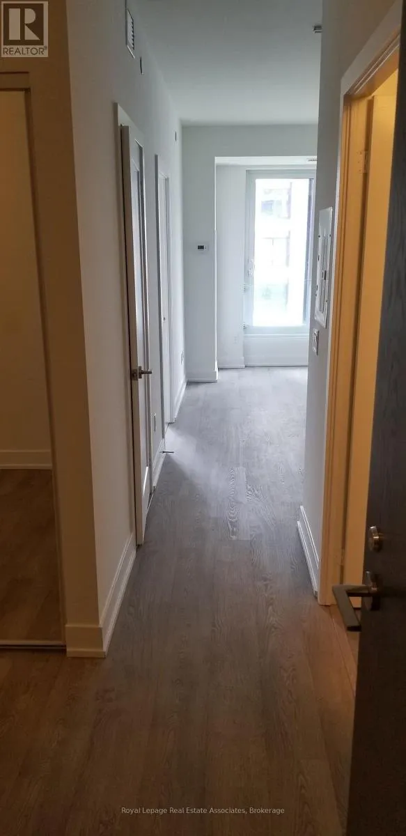 Apartment for rent: 921 - 9 Mabelle Avenue, Toronto, Ontario M9A 0E1