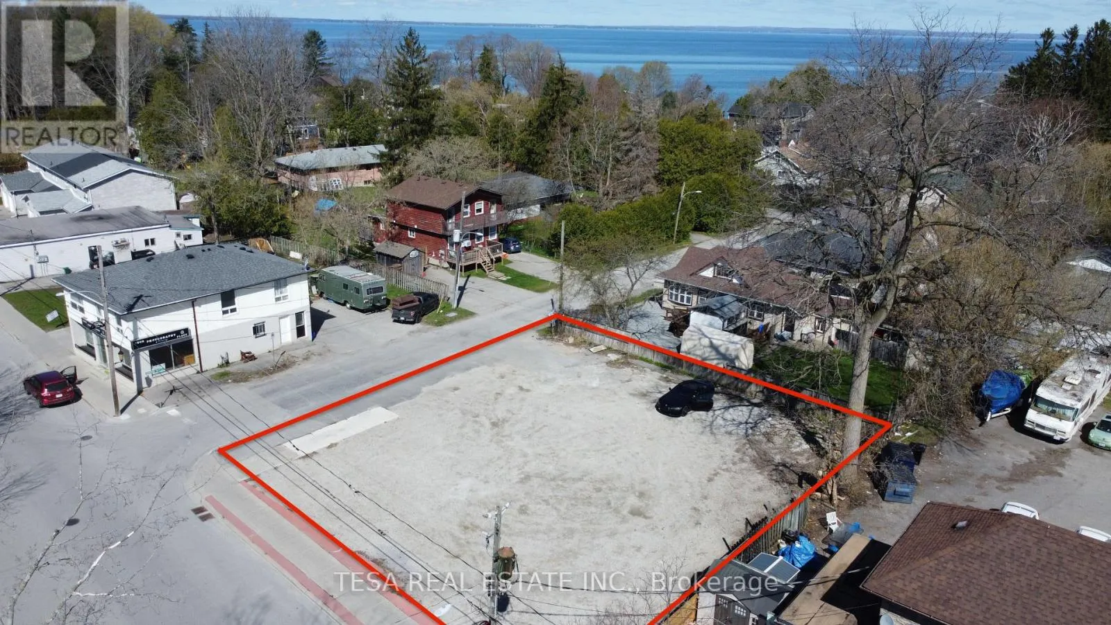 924 Lake Drive E, Georgina, Ontario L4P 3E9