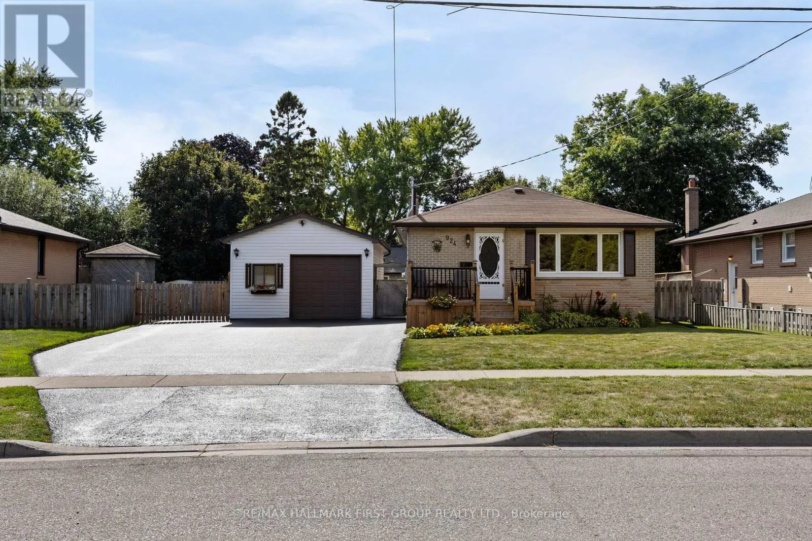 House for rent: 924 Mccullough Drive, Whitby, Ontario L1N 1C6