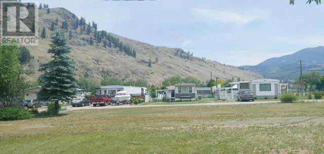 Other for rent: 925 13th Avenue, Midway, British Columbia V0H 1M0