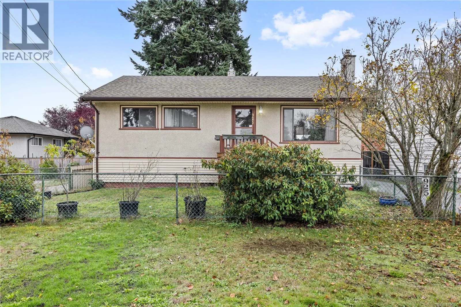 House for rent: 925 St. Andrews St, Nanaimo, British Columbia V9S 1T1