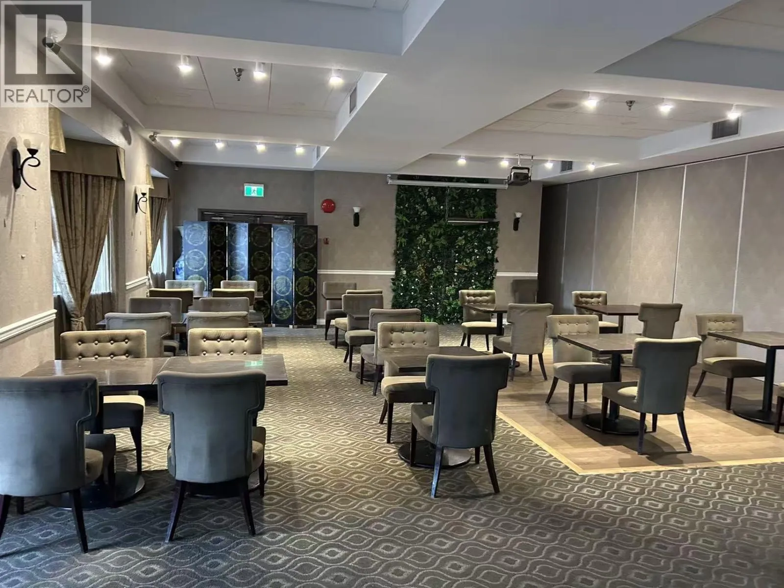 9260 Bridgeport Road, Richmond, British Columbia V6X 1S1