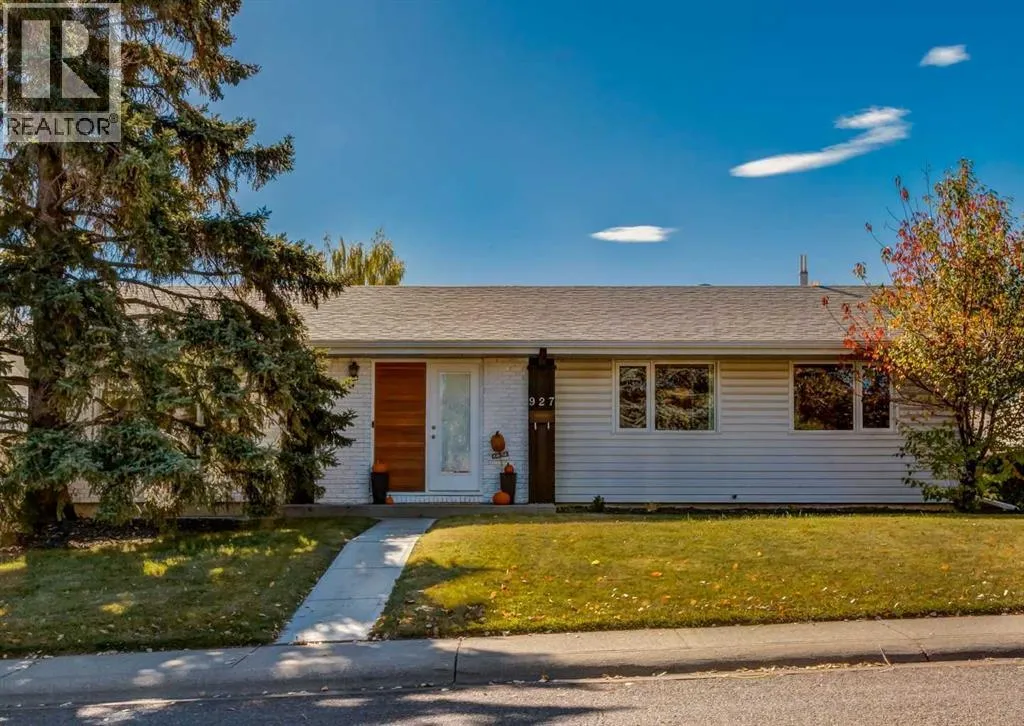 House for rent: 927 124 Avenue Sw, Calgary, Alberta T2W 1T2