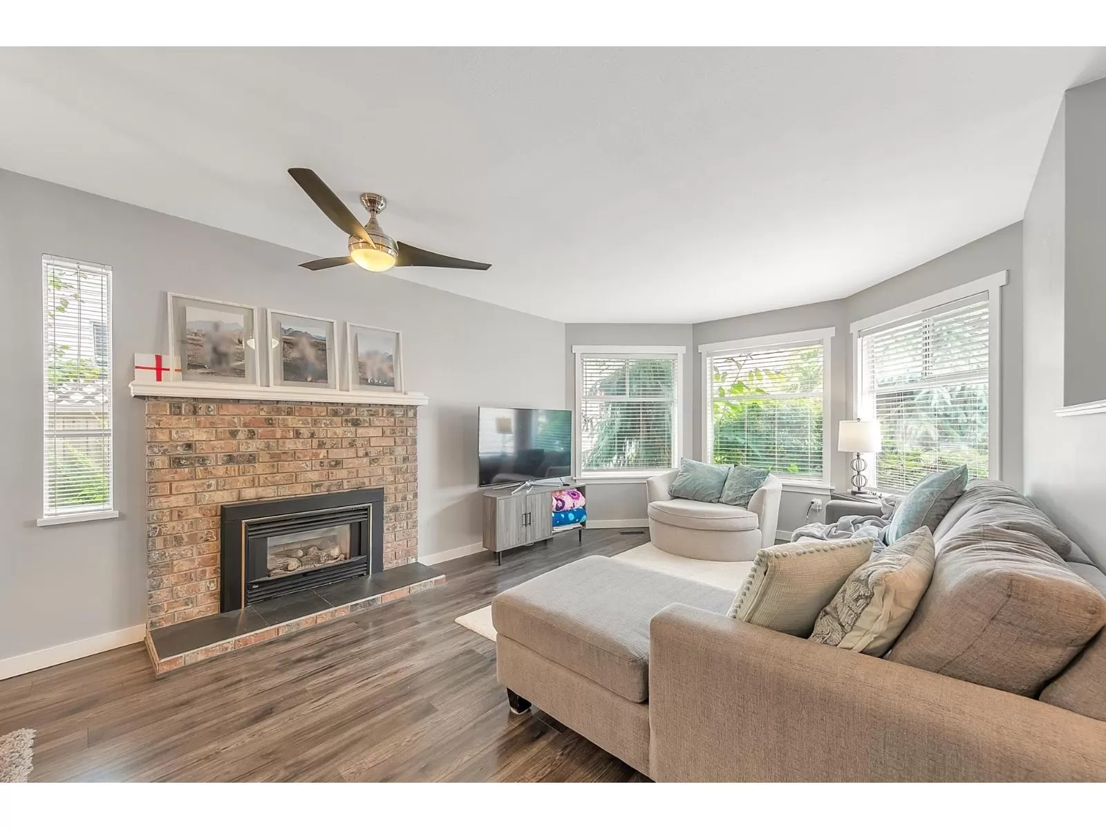 House for rent: 9286 212 Street, Langley, British Columbia V1M 2B5