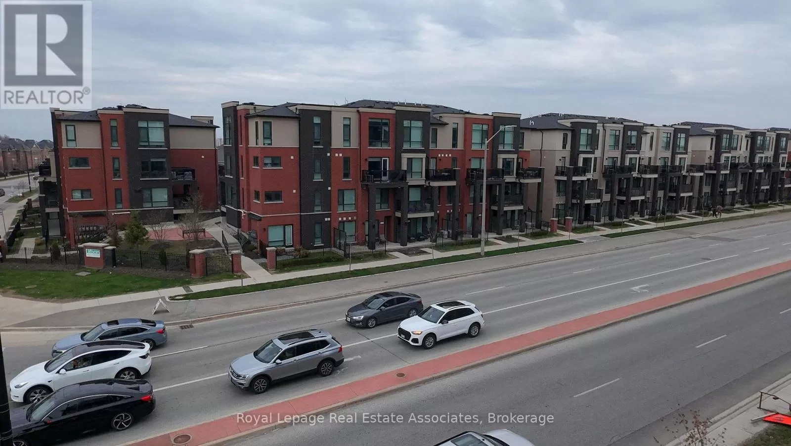 Row / Townhouse for rent: 93 - 100 Dufay Road, Brampton, Ontario L7A 4S3