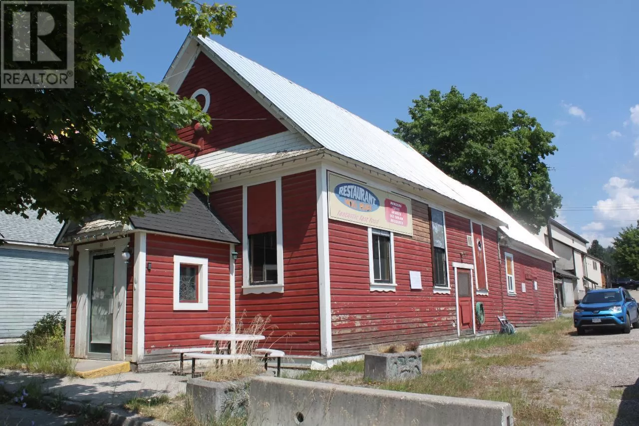 Other for rent: 93 5th  Nw Avenue, Nakusp, British Columbia V0G 1R0