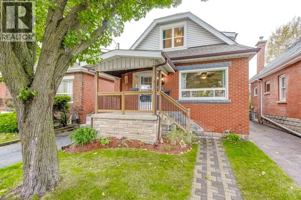 House for rent: 93 Barons Avenue N, Hamilton, Ontario L8H 5A5