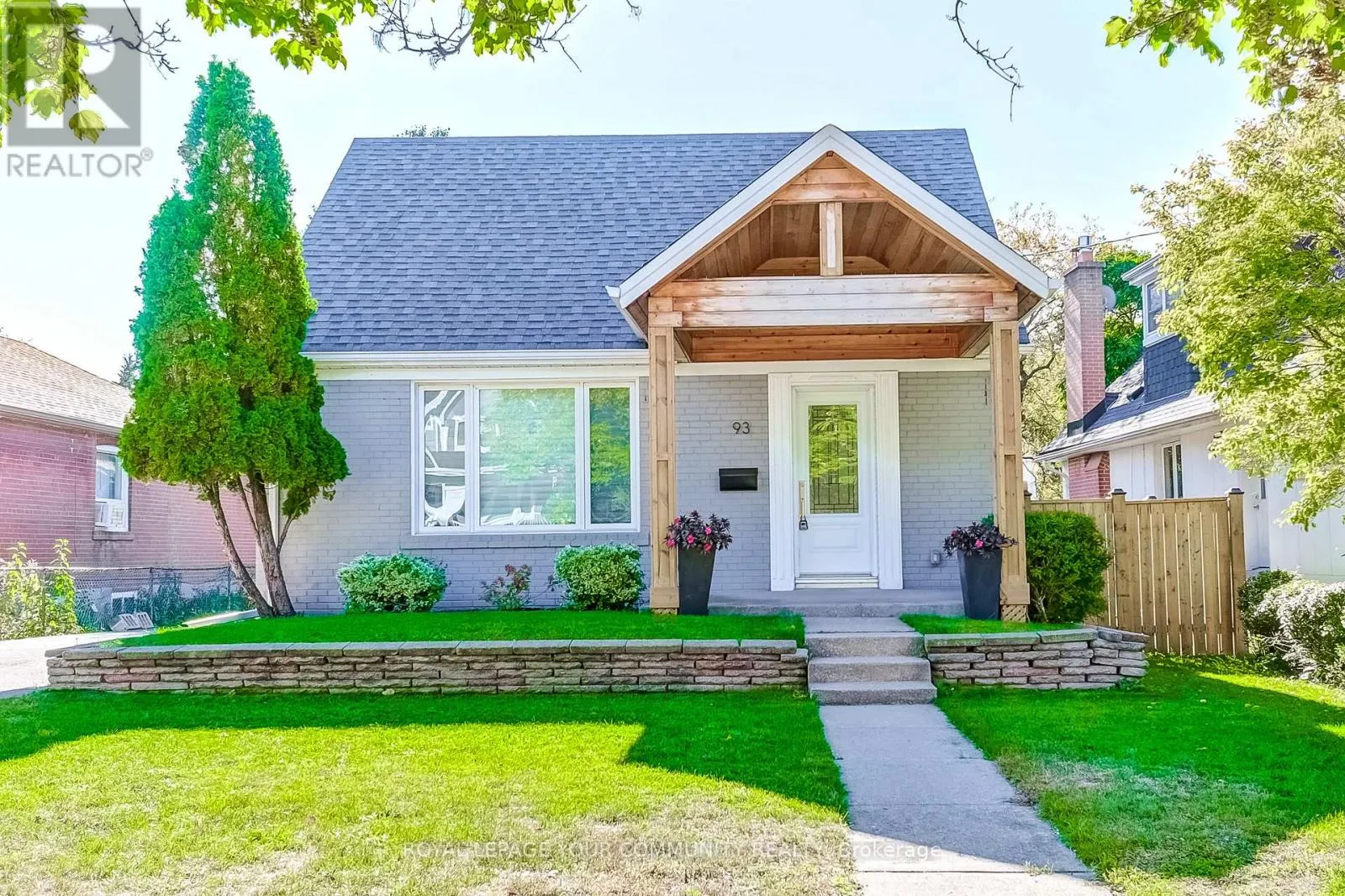 House for rent: 93 Gair Drive, Toronto, Ontario M8W 4P9