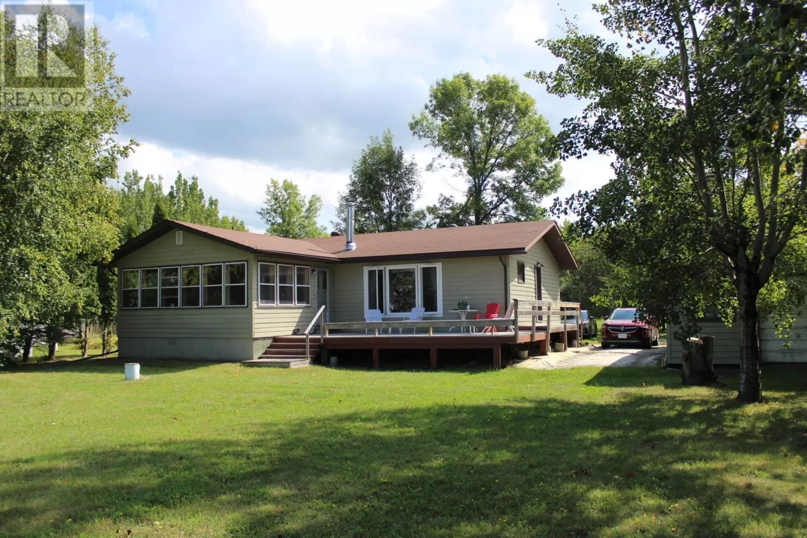 93 Stintzi Dr E, MORSON, Ontario P0W 1J0