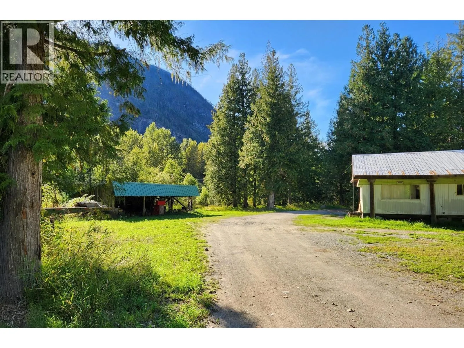 Mobile Home for rent: 9304 Upper Lillooet River Fsr, Pemberton, British Columbia V0N 2L2