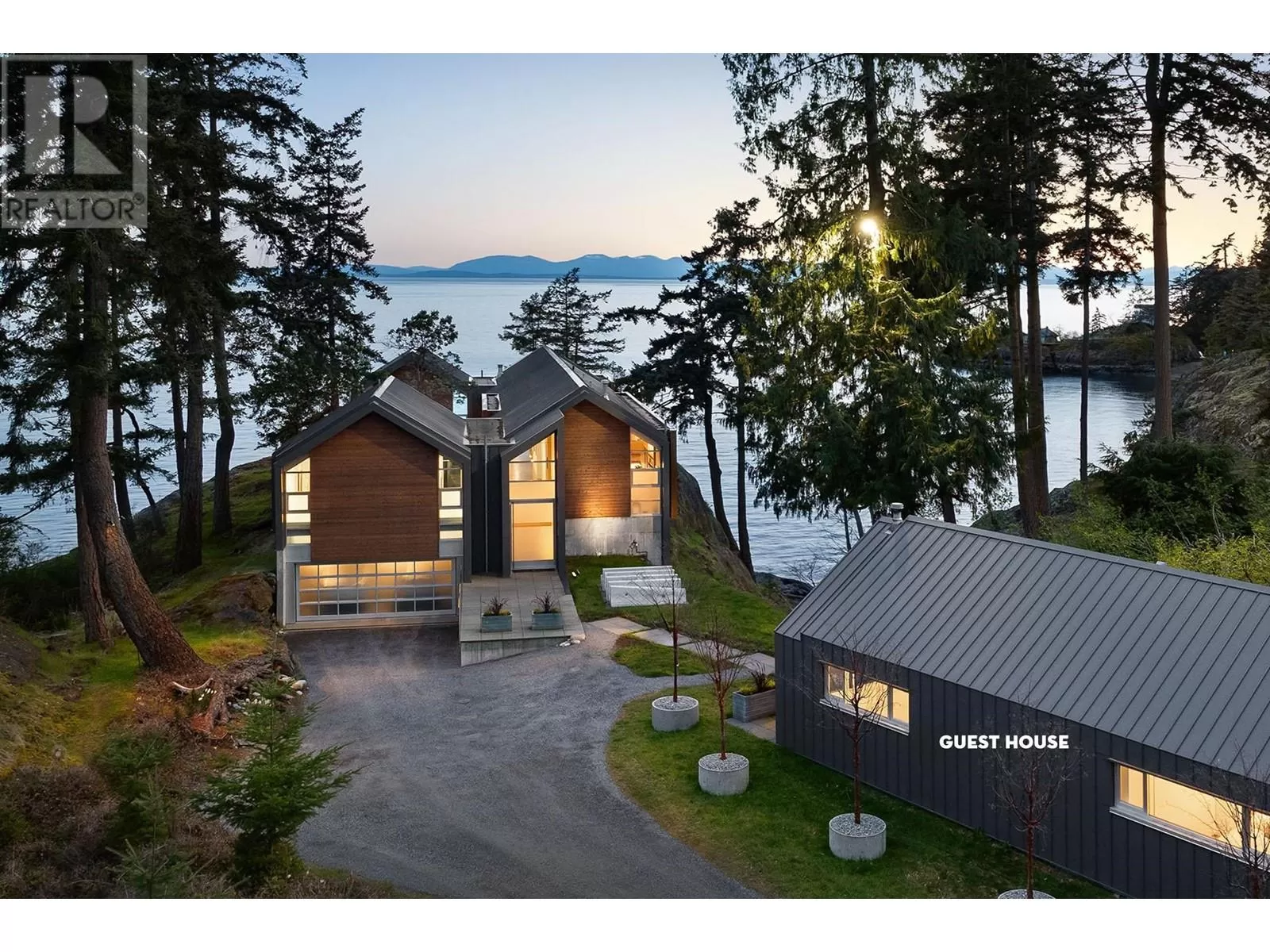 House for rent: 931 Ocean Park Lane, Bowen Island, British Columbia V0N 1G2