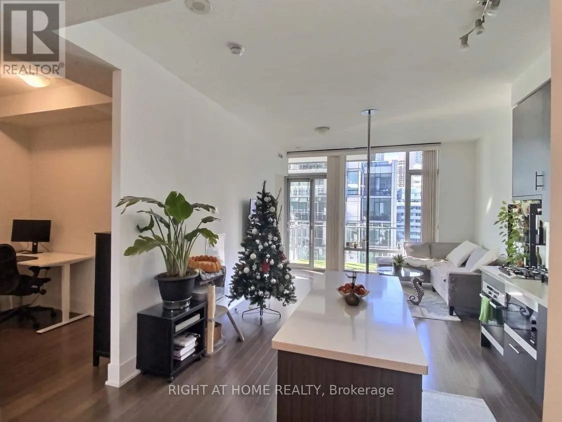 Apartment for rent: 932 - 39 Queens Quay E, Toronto, Ontario M5E 0A5