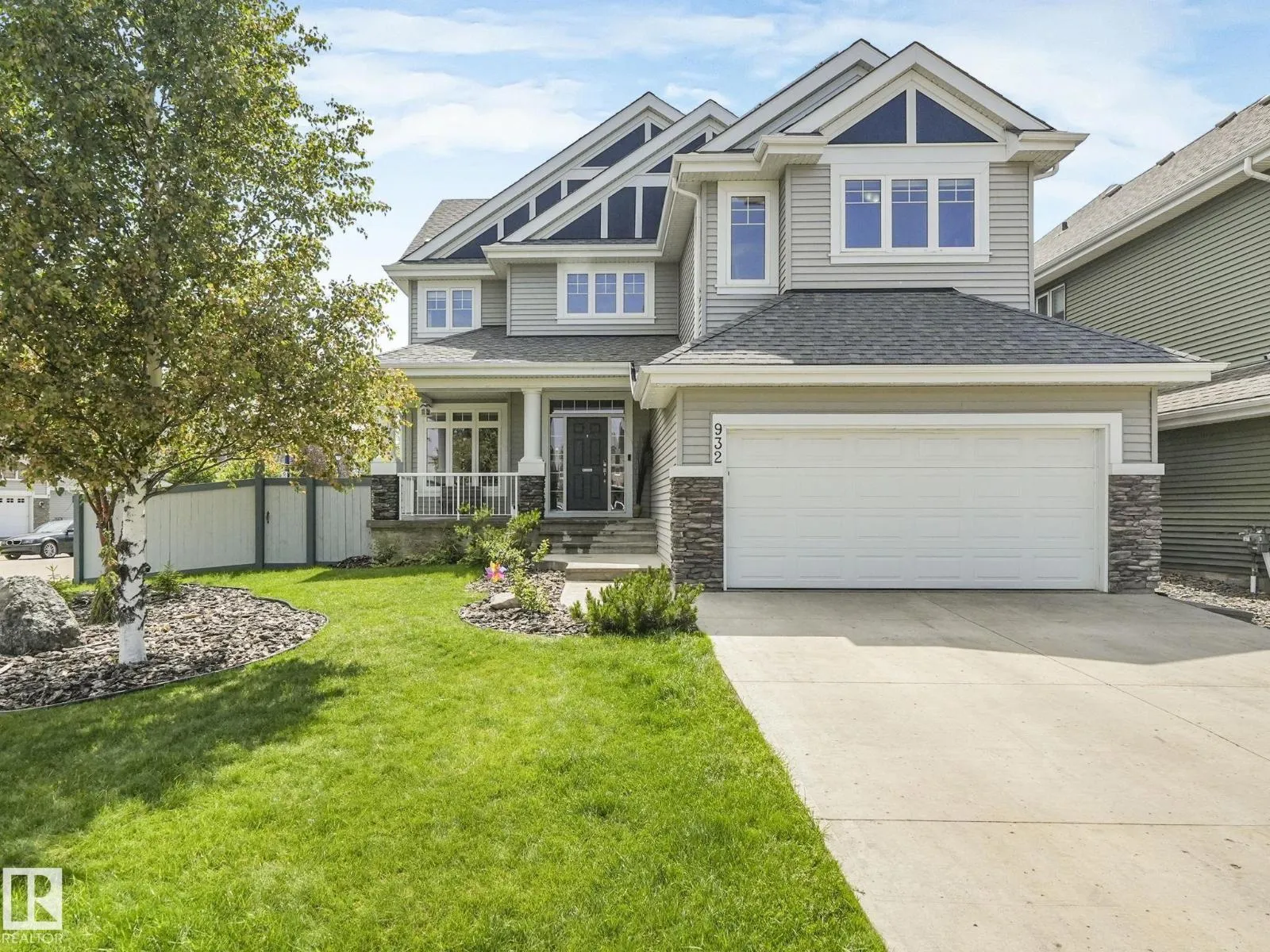 House for rent: 932 Summerside Li Sw Sw, Edmonton, Alberta T6X 1B2