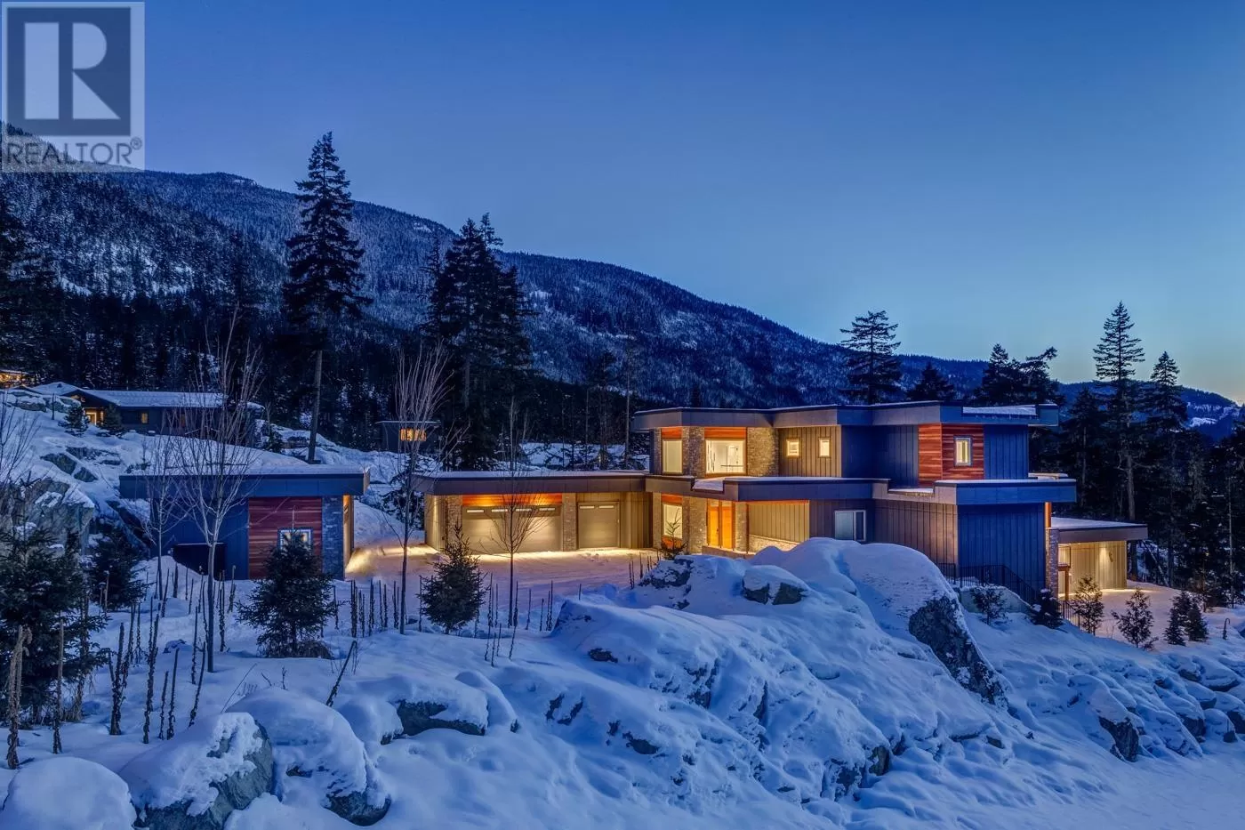 House for rent: 9374 Flicker Way, Whistler, British Columbia V8E 1M1