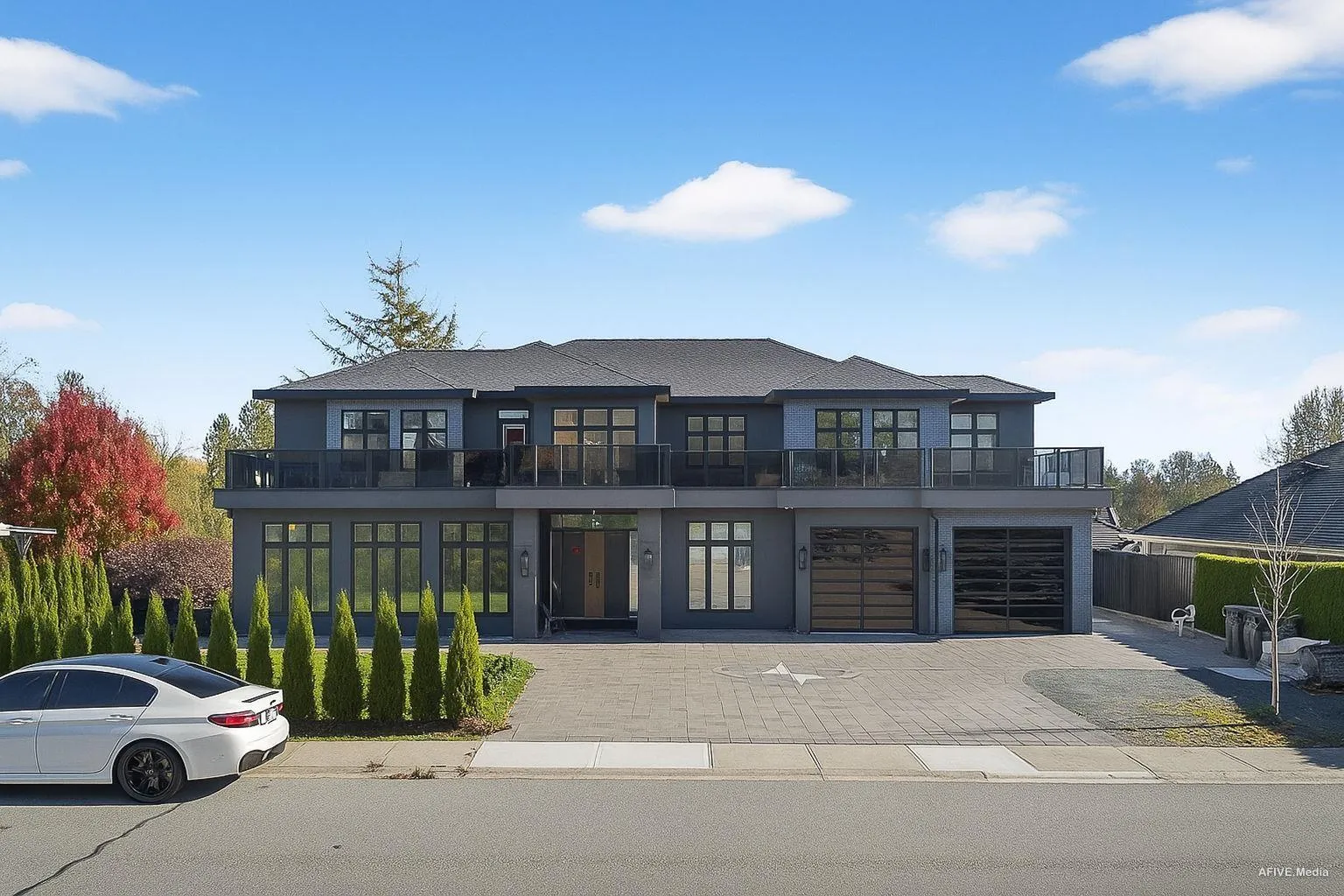 House for rent: 9376 164 Street, Surrey, British Columbia V4N 3C8