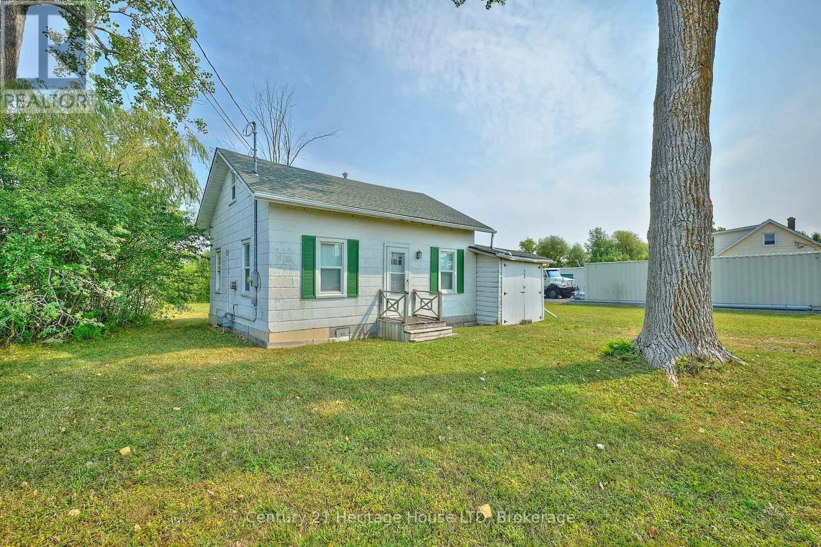 938 Garrison Road, Fort Erie, Ontario L2A 1N7