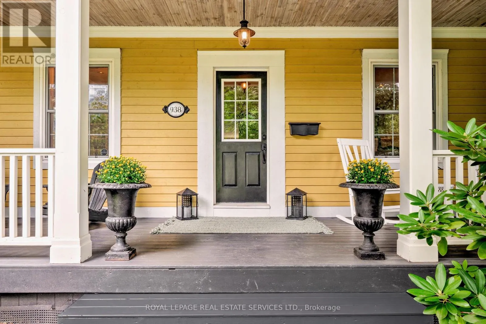 House for rent: 938 Meadow Wood Road, Mississauga, Ontario L5J 2S6