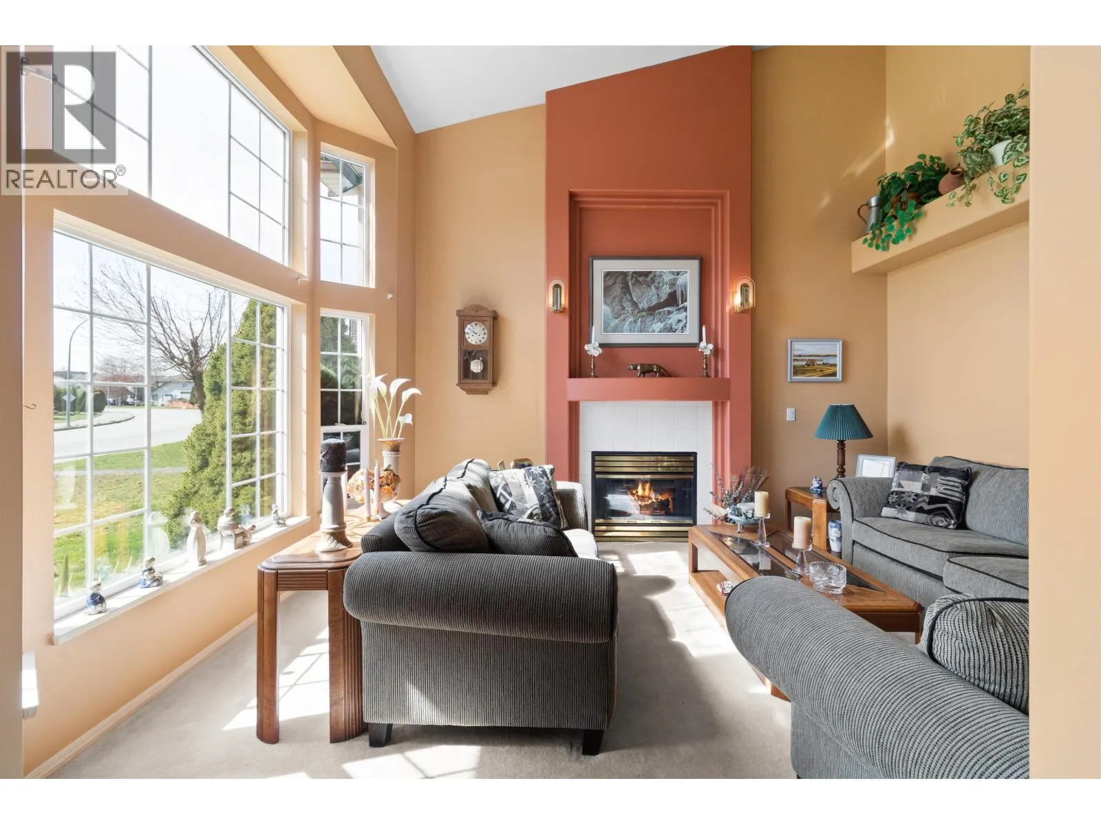 House for rent: 939 Riverside Drive, Port Coquitlam, British Columbia V3B 7T6