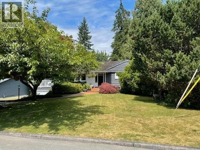 House for rent: 939 Selkirk Crescent, Coquitlam, British Columbia V3J 6E4