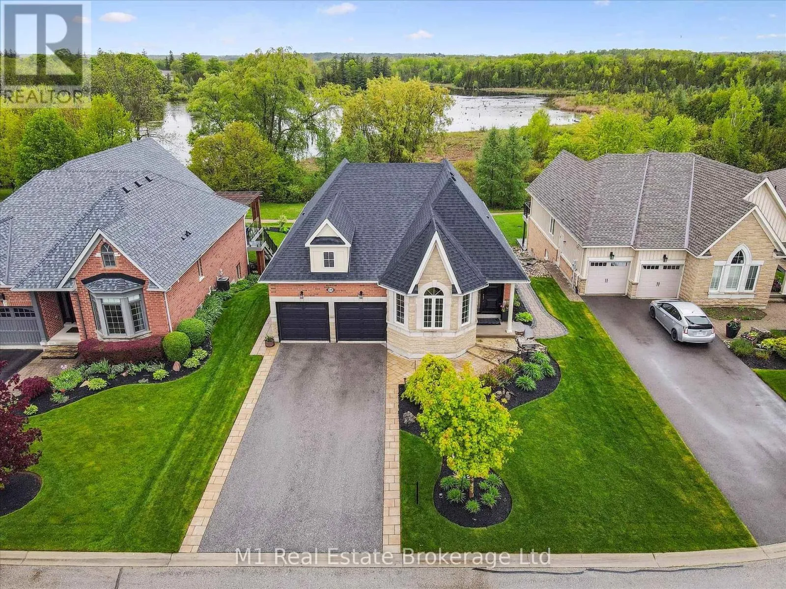 House for rent: 94 Aberfoyle Mill Crescent, Puslinch, Ontario N1H 6H9