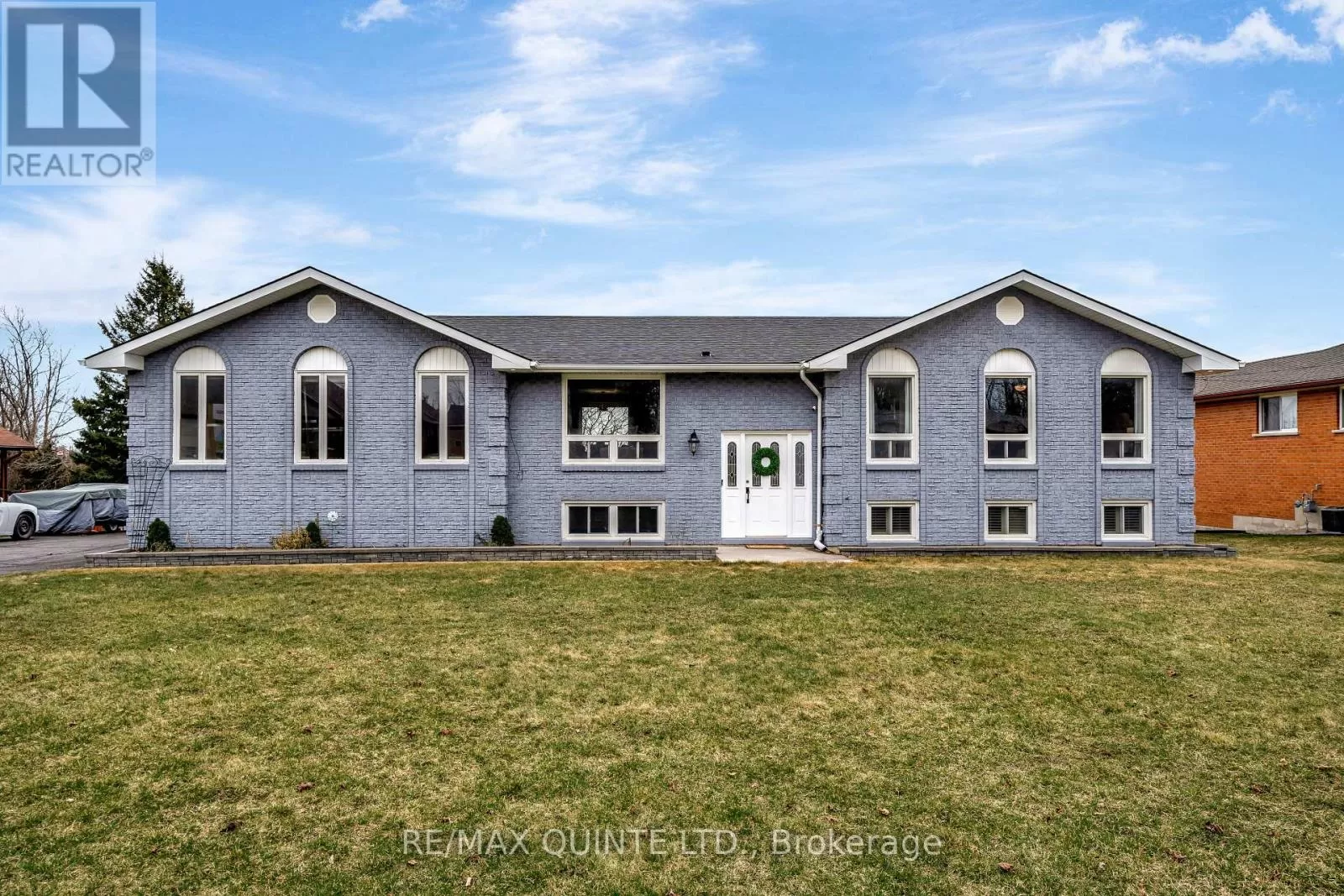 House for rent: 94 Cloverleaf Drive, Belleville, Ontario K8N 4Z5