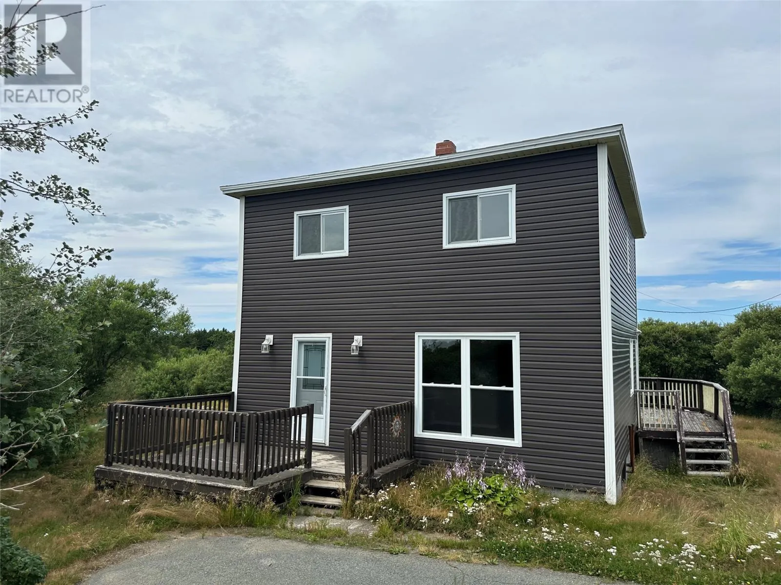 House for rent: 94 Memorial Street, Bell Island, Newfoundland & Labrador A0A 4H0