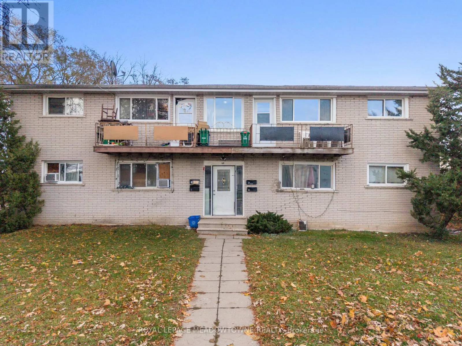 Fourplex for rent: 94 Sixth Avenue, Brant, Ontario N3S 1B2