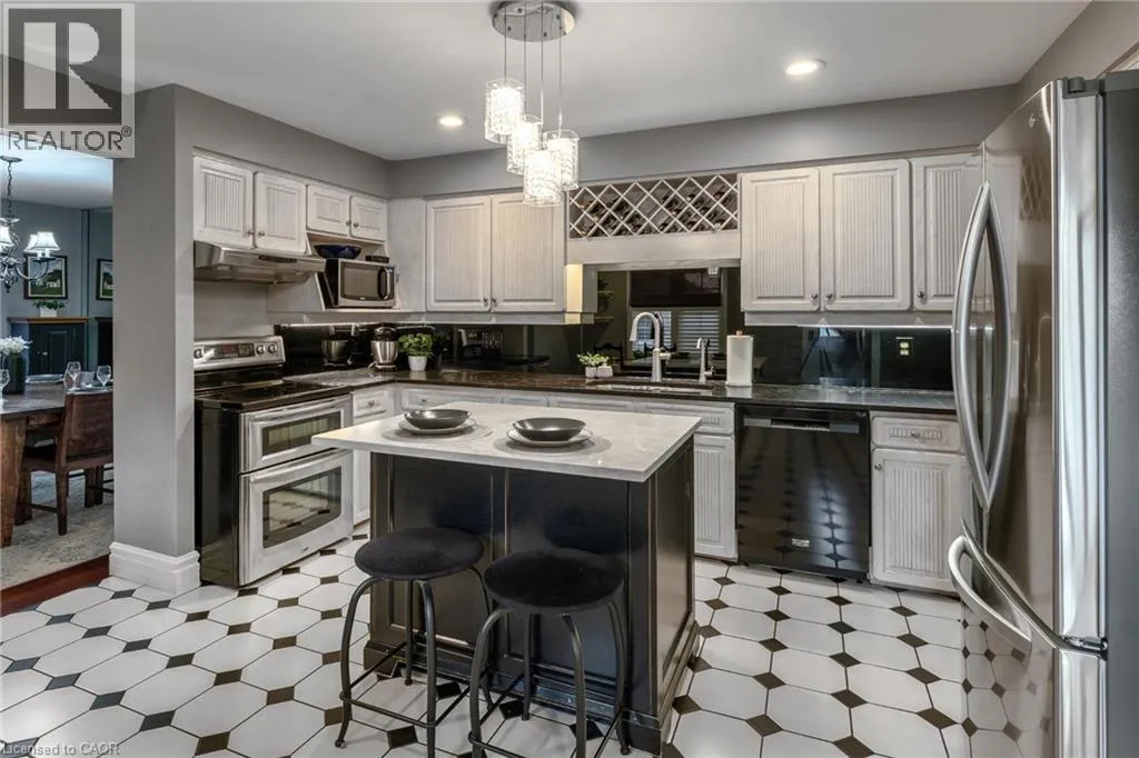 Row / Townhouse for rent: 94 Woodlawn Road E Unit# 3, Guelph, Ontario N1E 1B7