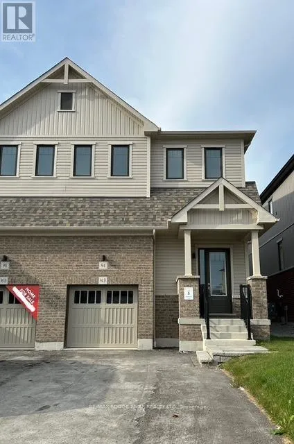 Row / Townhouse for rent: 94 Ziibi Way, Clarington, Ontario L1B 0W5