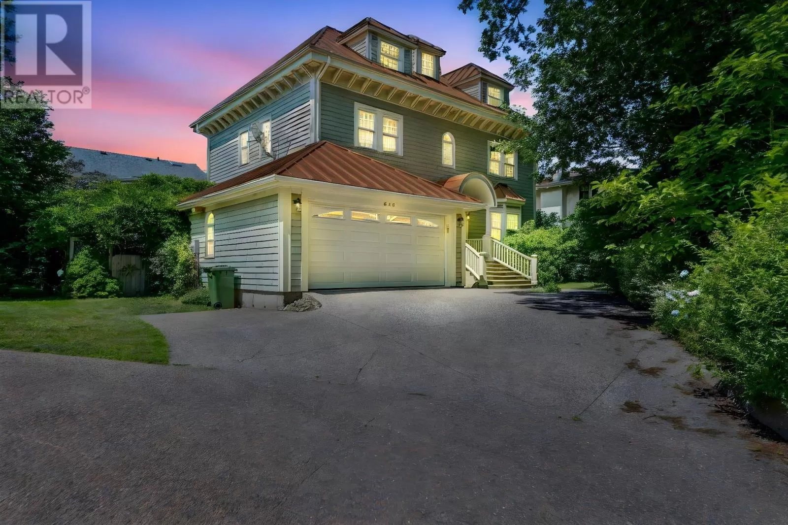 House for rent: 940 Young Avenue, Halifax, Nova Scotia B3H 2W1